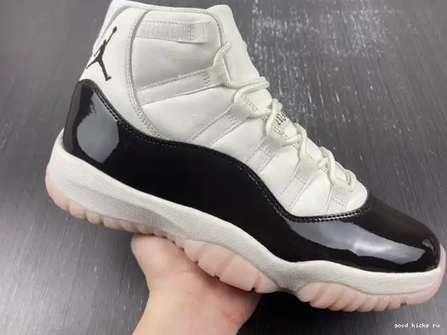 Rep WMNS 11 Air AR0715-101 Jordan Neapolitan 0325